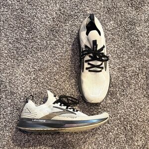 Men's Levitate StealthFit 5 - Size 11.5